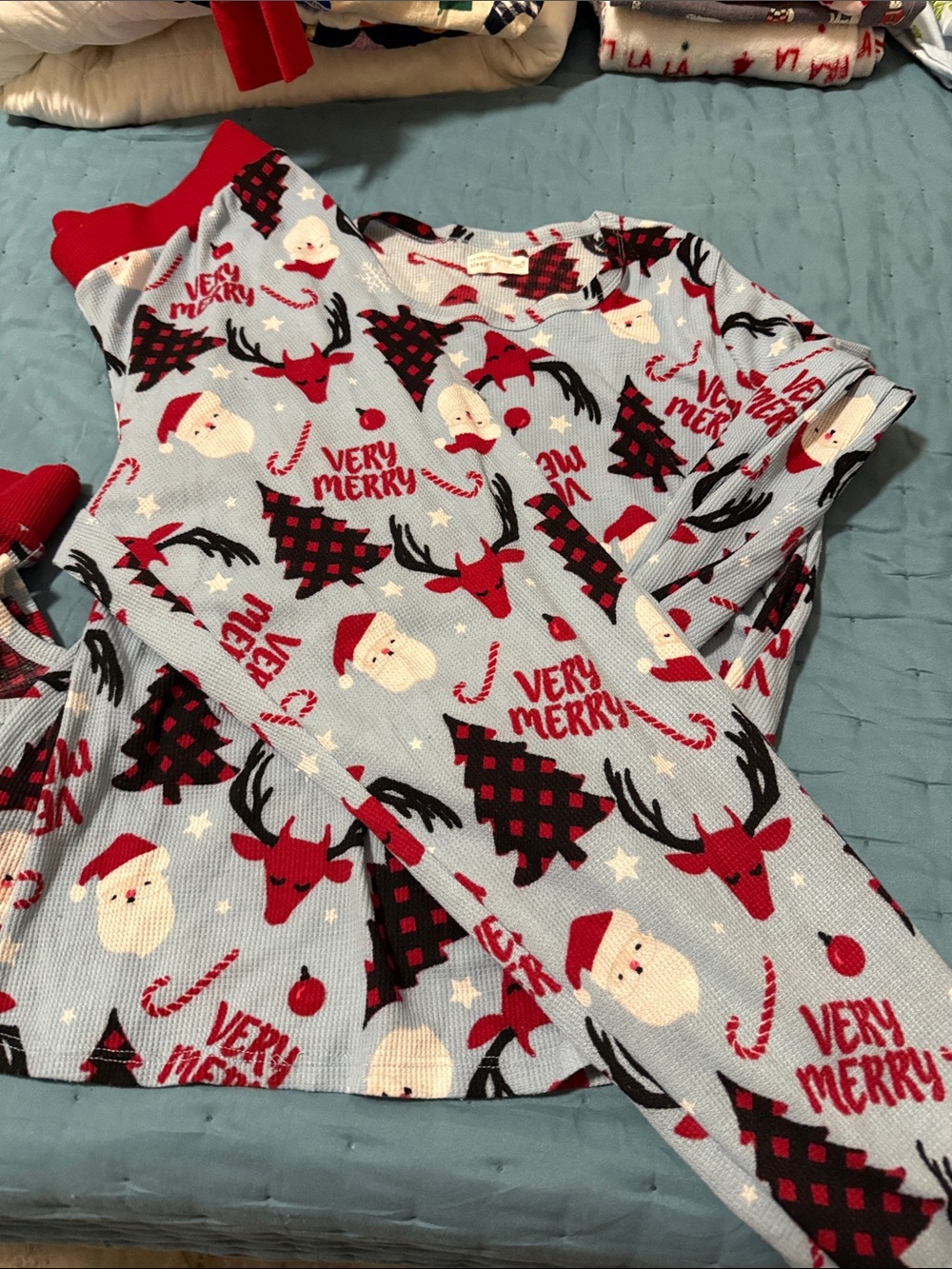2 sets of Maurices Plaid Pajamas Size Medium and lg